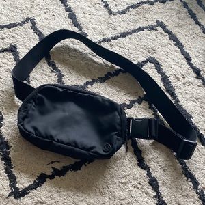 Gently used Lululemon Everywhere Belt Bag